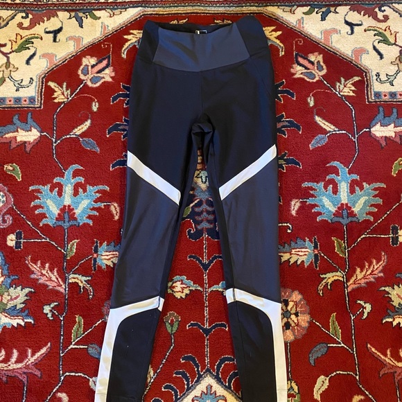 Mondetta pannel blocking leggings - Picture 3 of 9